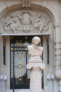 Dal Metropolitan alla Salle Garnier, L. Berrino.  ...