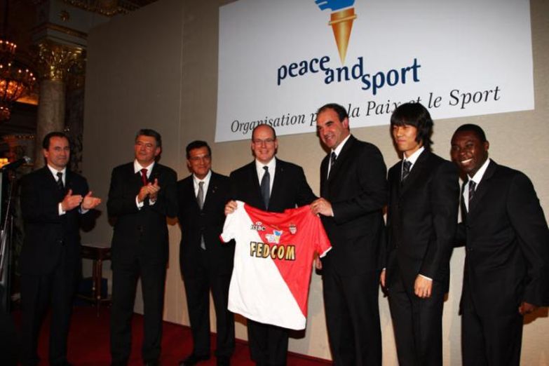 L'AS MONACO FC DEVIENT AMBASSADEUR DE PEACE AND SP...