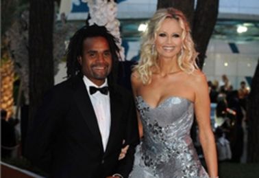 adriana karembeu.jpg