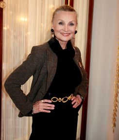 Barbara Bouchet protagonista della commedia all’it...