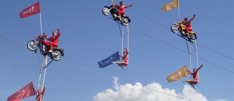 Anteprima Circo sulla piazza del Casinò.