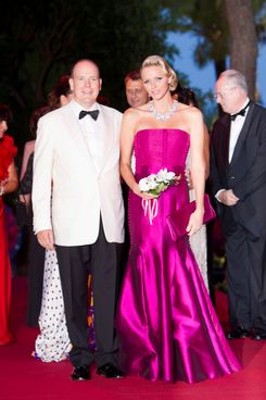 Albert II Charlene gala croce rossa -montecarloin....