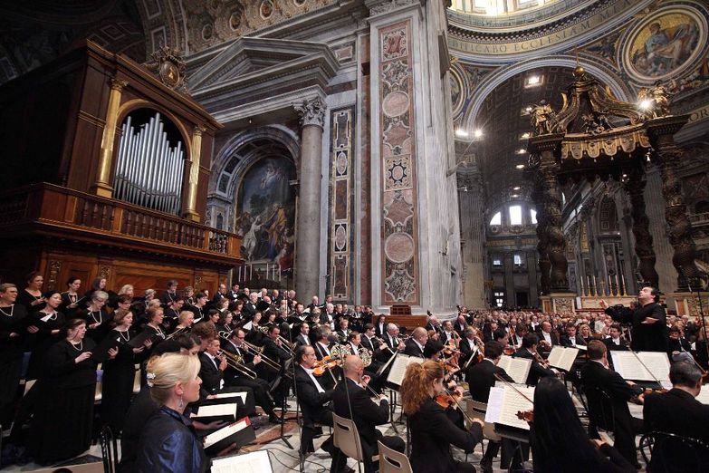 Successo per l'OPMC in concerto a Roma e in Vatica...