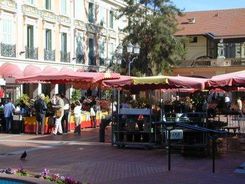 RISTRUTTURAZIONE DEL MERCATO DI PLACE D'ARMES.