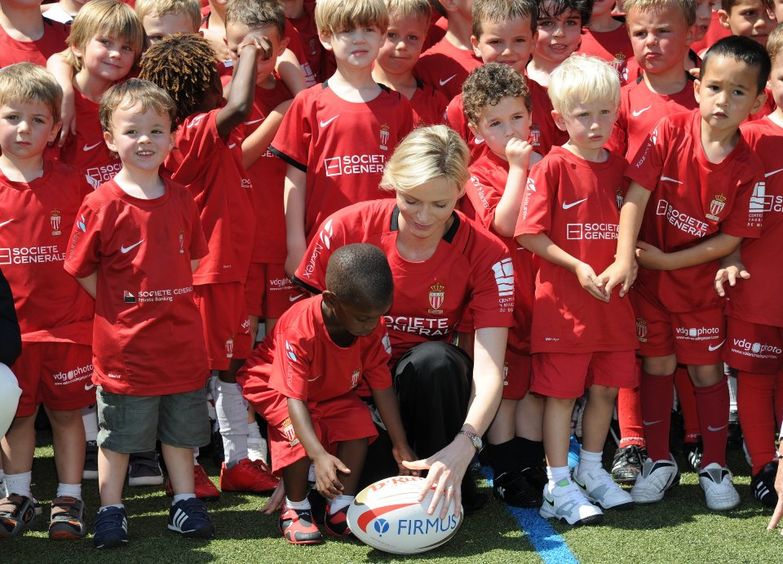 LA PRINCIPESSA CHARLENE MADRINA DEL RUGBY