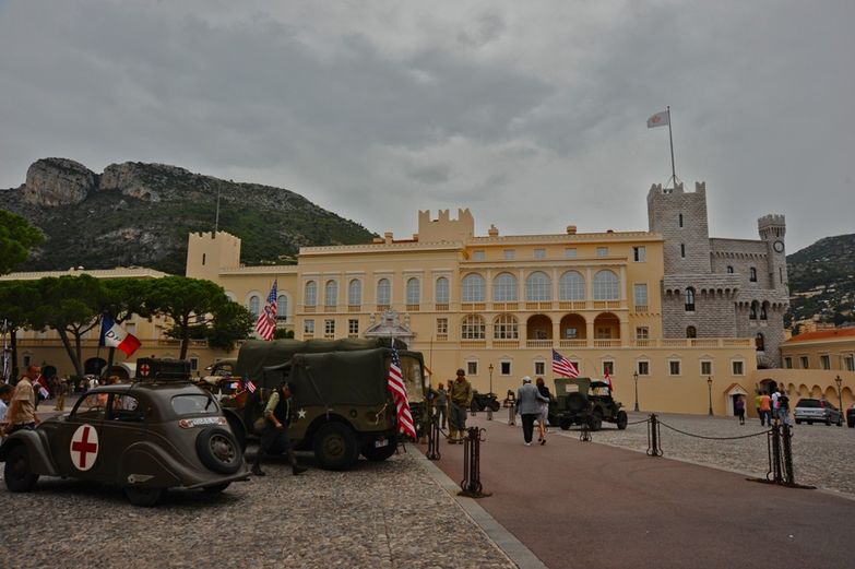 CORTEO PER CELEBRARE LA LIBERAZIONE DI MONACO