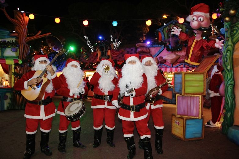 Ha aperto sul porto il Villaggio di Natale