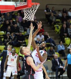 Basket, Monaco batte di misura Vilnius